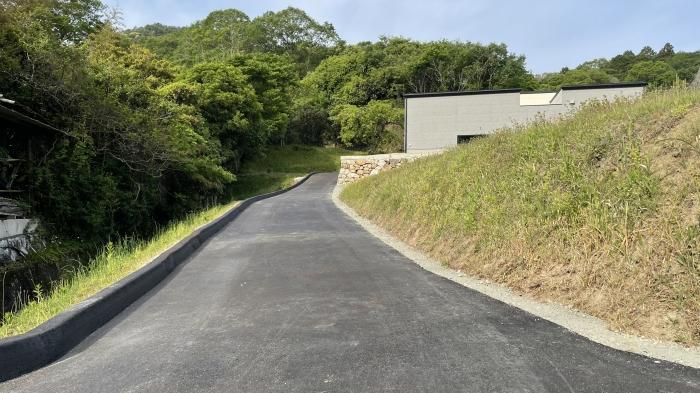 長い・広い・高低差・草が生える…　舗装で全部解決！（岡山市 E様邸）
