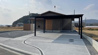 スリットデザインの土間と　エコモックで造るキャットラン（赤磐市 K様邸）