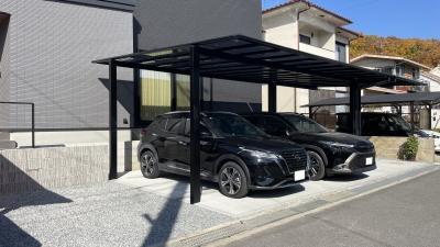 洗練されたアプローチと 2+1のコスパ最強カーポート(岡山市 S様邸)