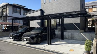 洗練されたアプローチと　２＋１のコスパ最強カーポート（岡山市 S様邸）